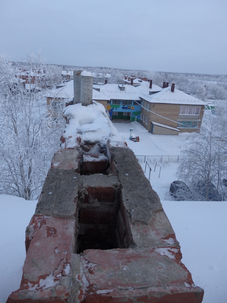 Замерзший дымоход привел к отравлению угарным газом семьи из п.Луговой  Печорского района